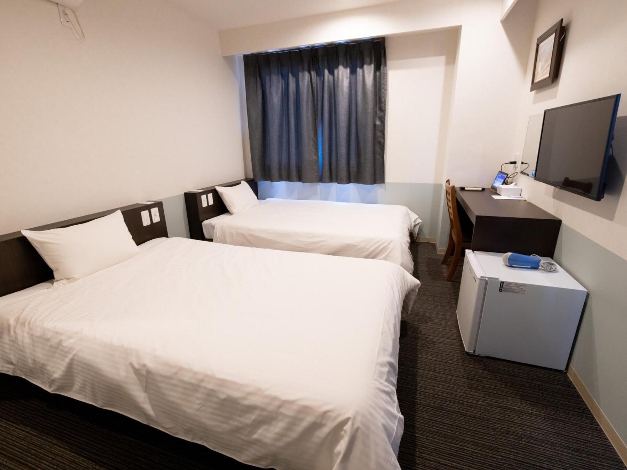Hotel Taiyo Noen Tokushima Kenchomae Exteriör bild